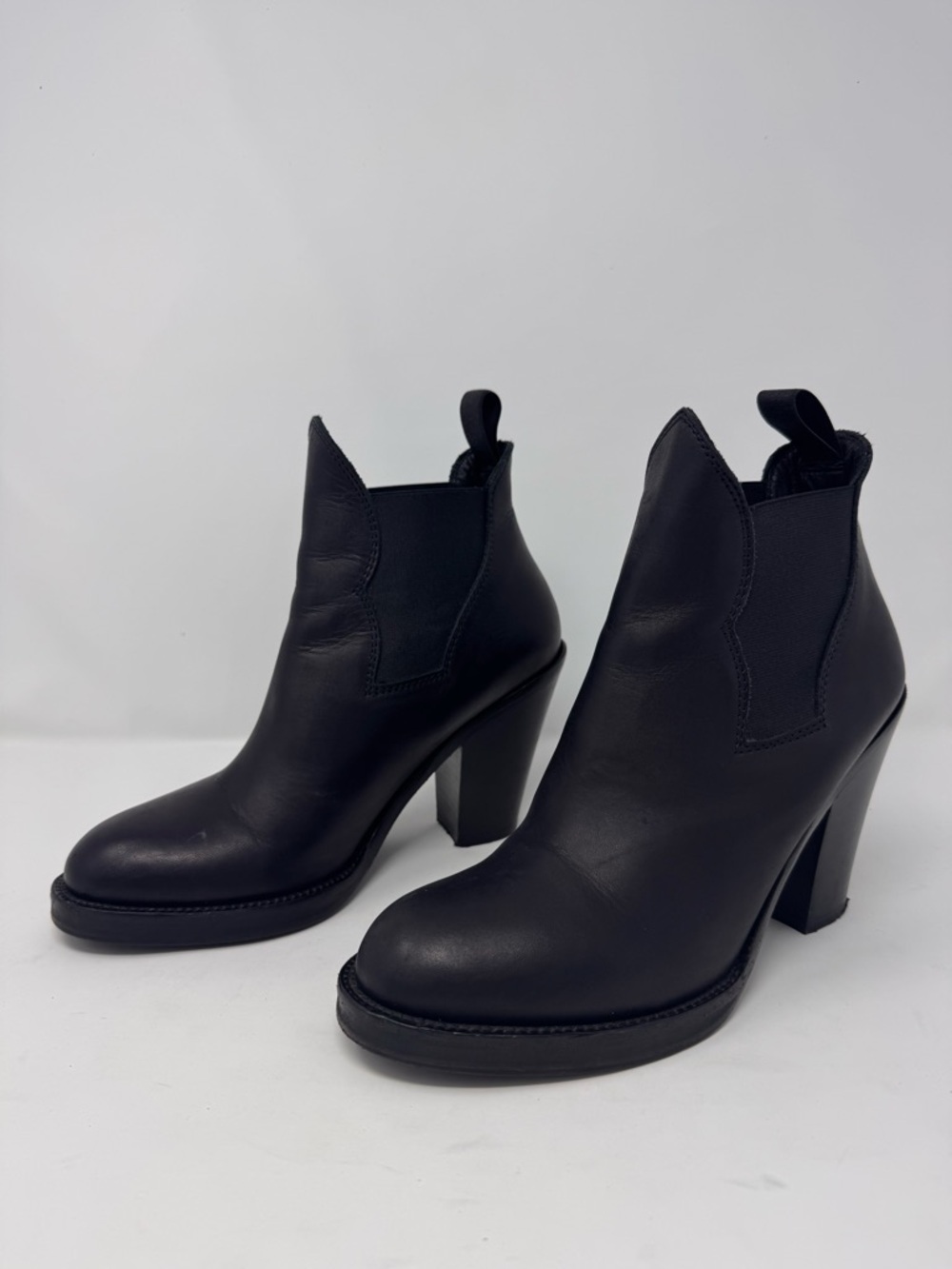 Acne Studios Size 39 US 9 Star Leather Heeled Black Chelsea Ankle Boots